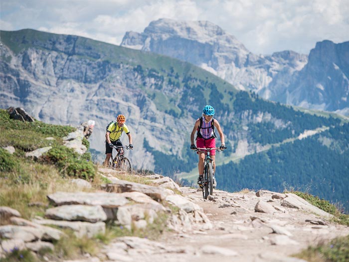 Giro in mountain bike in Val Gardena